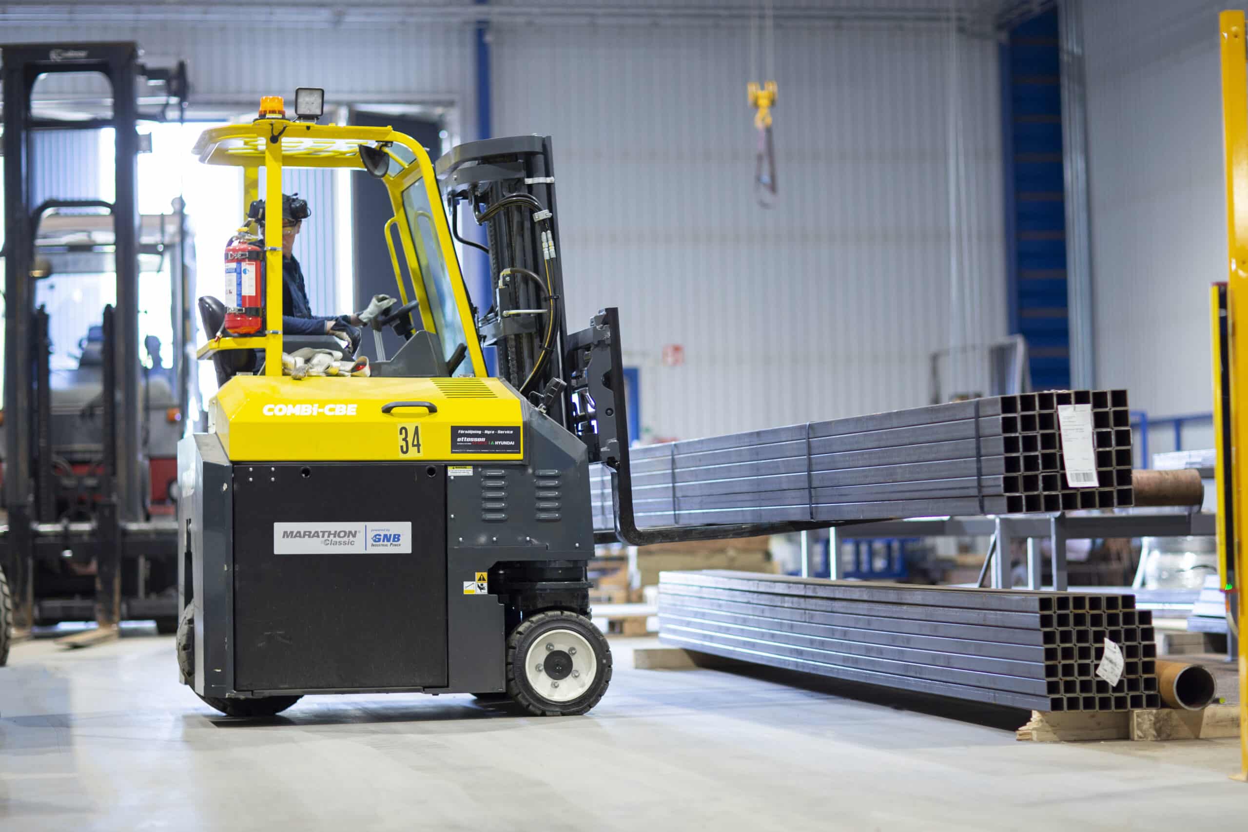 Combi-CBE Electric Forklift in operation